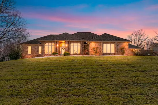 3930 E Turtle Hatch Road, Springfield, MO 65809