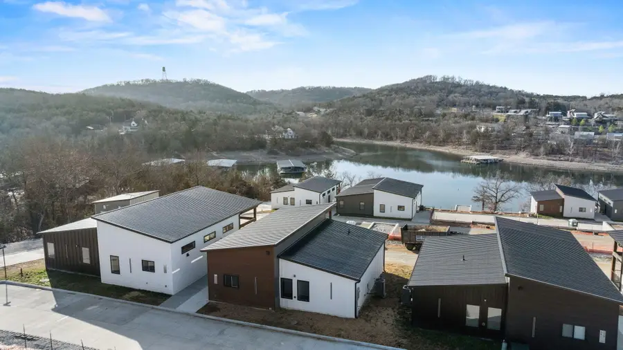 20 Teak Drive #15, Reeds Spring, MO 65737 - #3