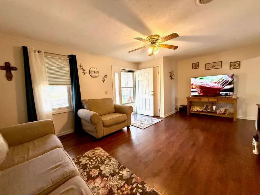 408 S 2nd Street, Houston, MO 65483 - #3