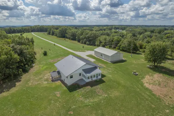 25248 State Highway 76, Cassville, MO 65625