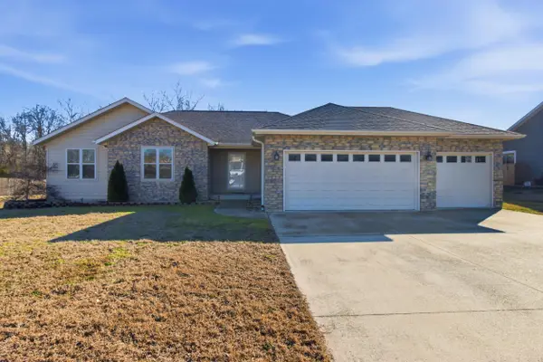 2242 Brookside Lane, West Plains, MO 65775
