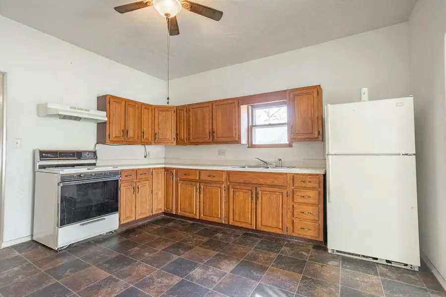 2111 N Elizabeth Avenue, Springfield, MO 65803 - #3