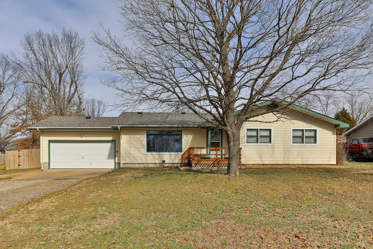 8249 W Spruce Lane, Springfield, MO 65802 - #1