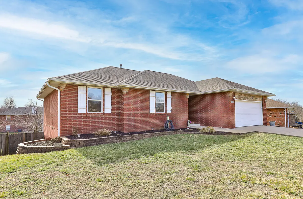 4024 W Falcon Drive, Battlefield, MO 65619 - #1