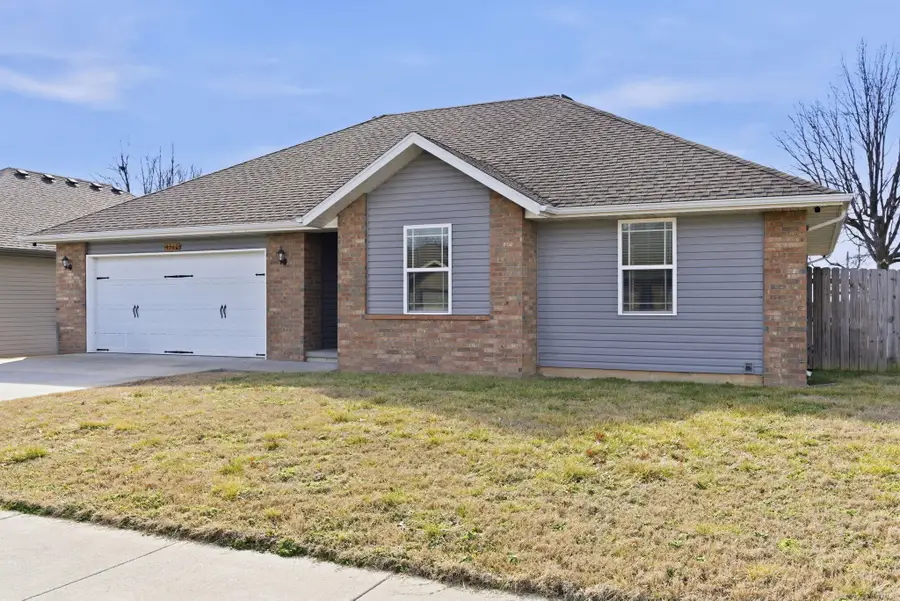 4562 W Tarkio Street, Springfield, MO 65802 - #2
