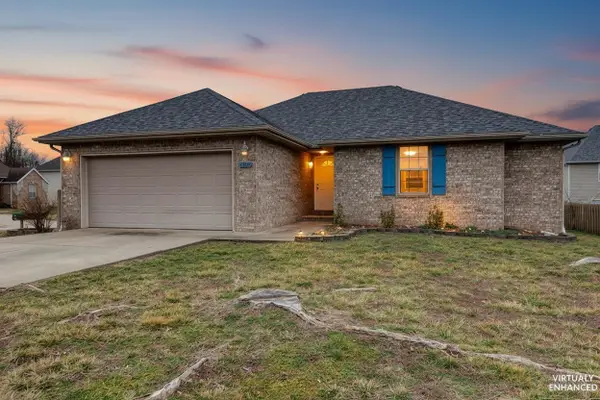 1344 W Berkshire Avenue, Nixa, MO 65714