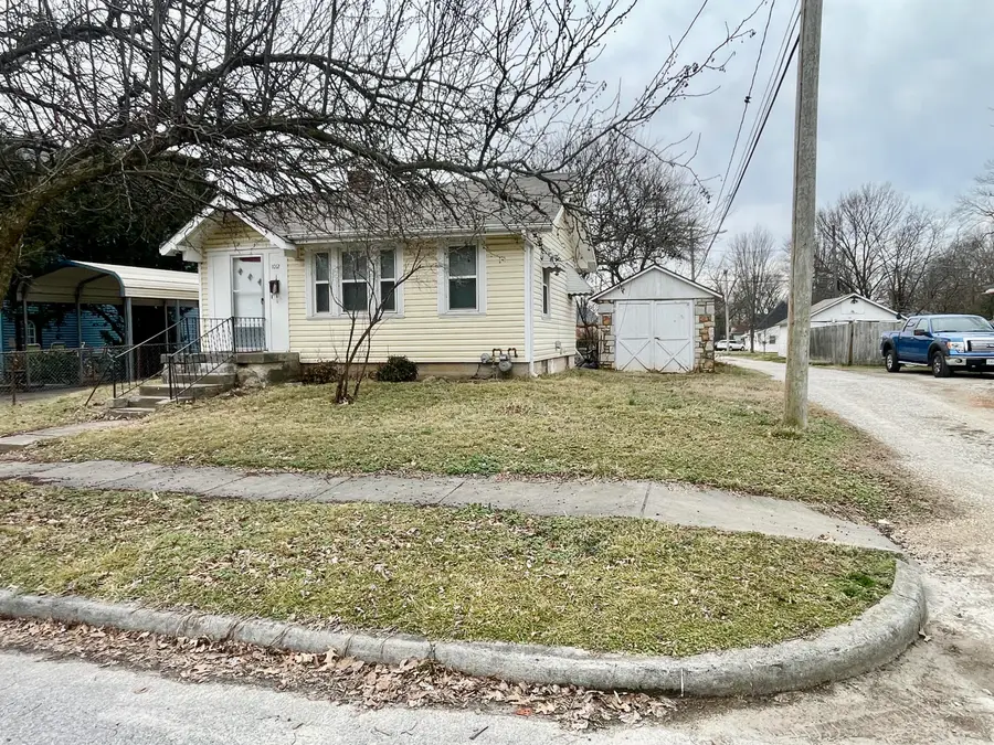 1012 W Hamilton Street, Springfield, MO 65802 - #2