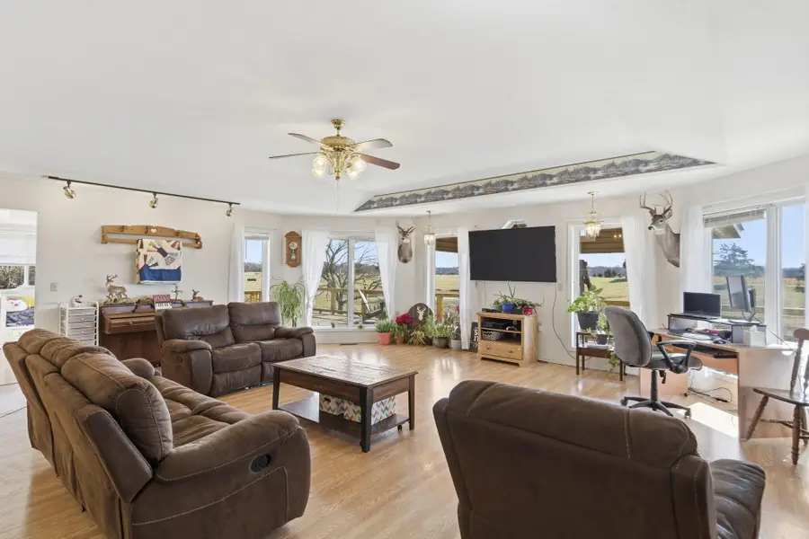 7449 Farm Road #2280, Seligman, MO 65745 - #2