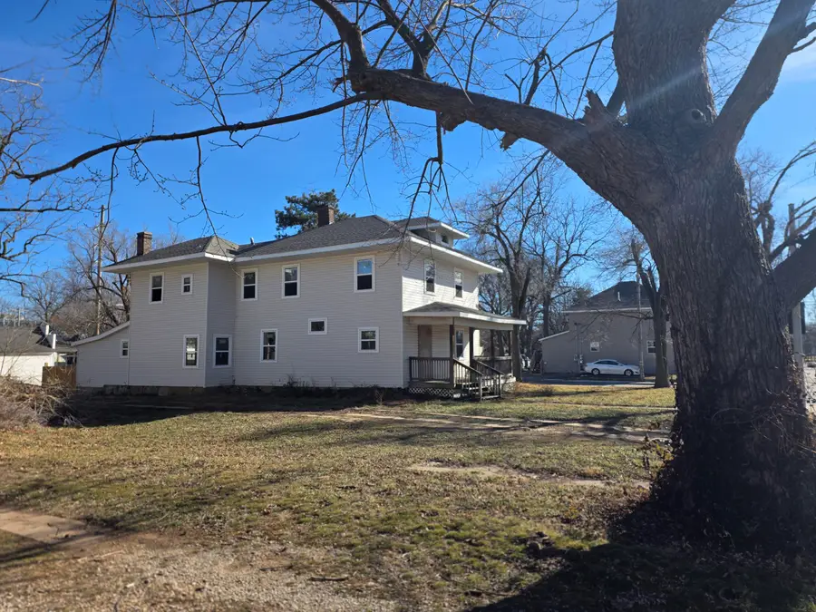 1502 N Grant Avenue, Springfield, MO 65803 - #2