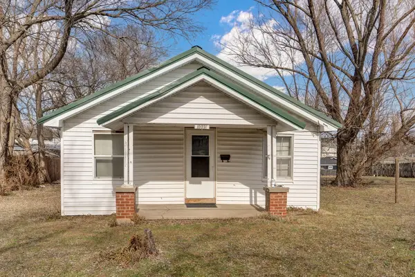 1019 W Jackson Street, Bolivar, MO 65613