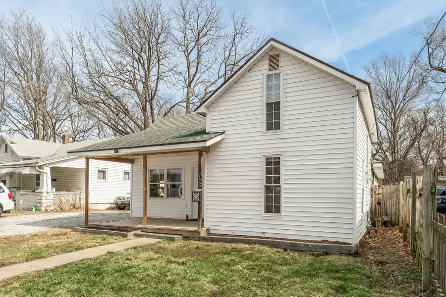 728 S Douglas Avenue, Springfield, MO 65806 - #3