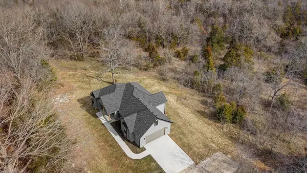 208 Danalia Drive, Marshfield, MO 65706