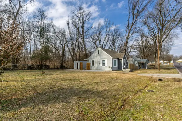 629 S Glenn Avenue, Springfield, MO 65802