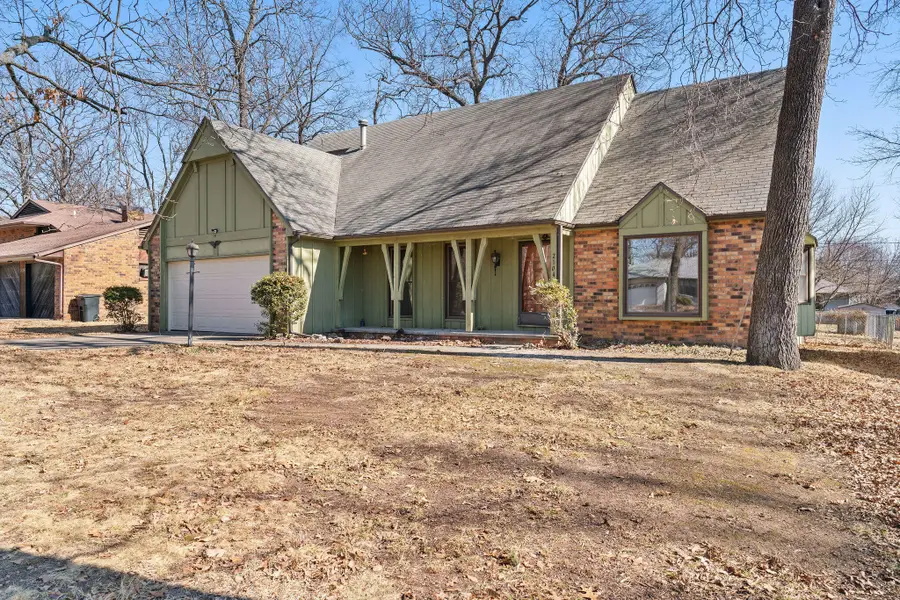 3467 S Valley View Drive, Springfield, MO 65807 - #3