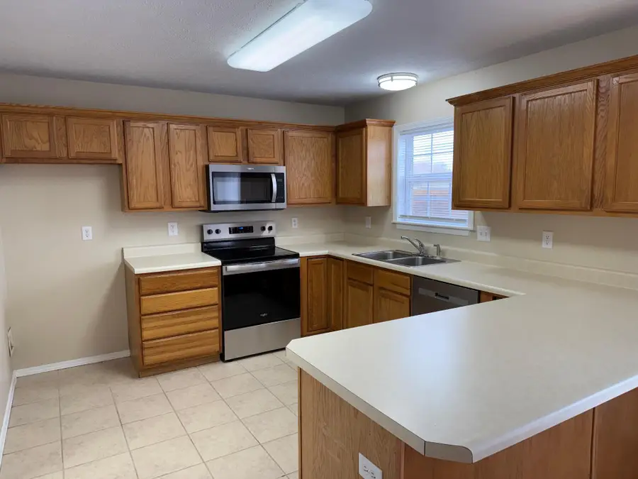 113 E Comanche Court, Strafford, MO 65757 - #3