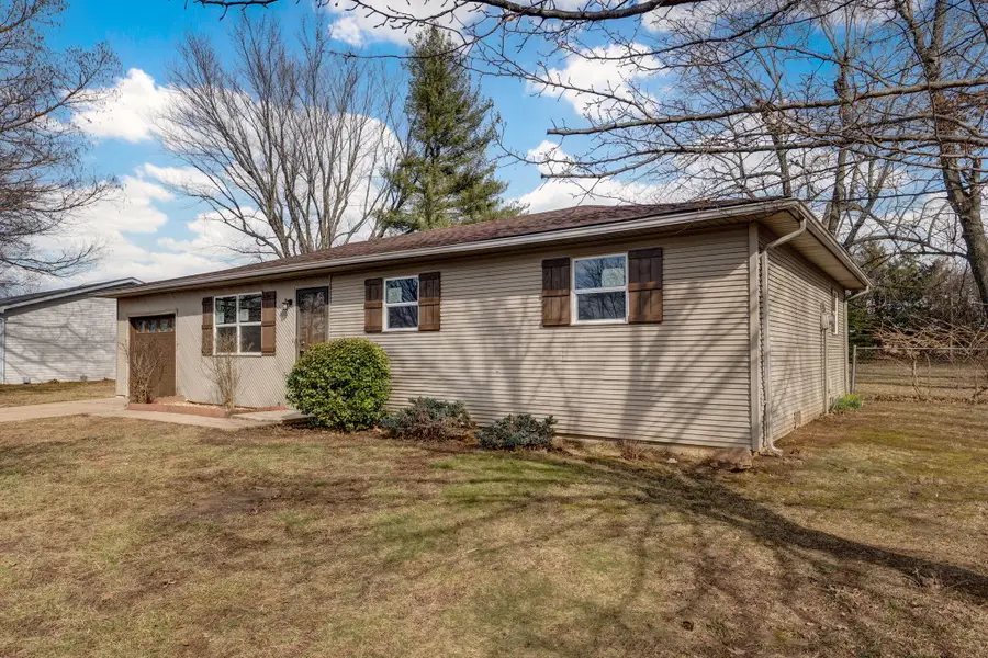 318 S Meadowlark Street, Fair Grove, MO 65648 - #3