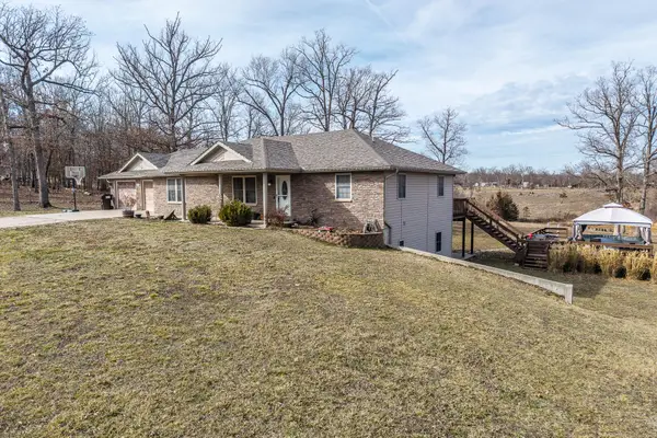 27155 Hidden Acres Lane, Lebanon, MO 65536