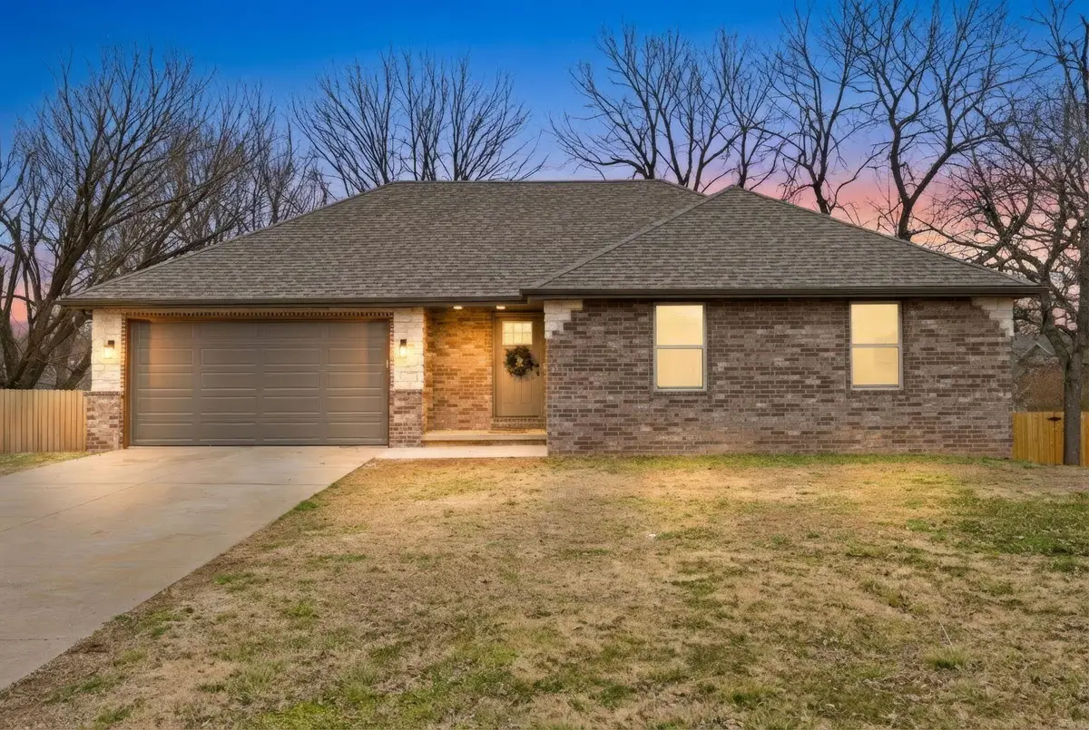 5828 S Kimbrough Avenue, Springfield, MO 65810 - #1