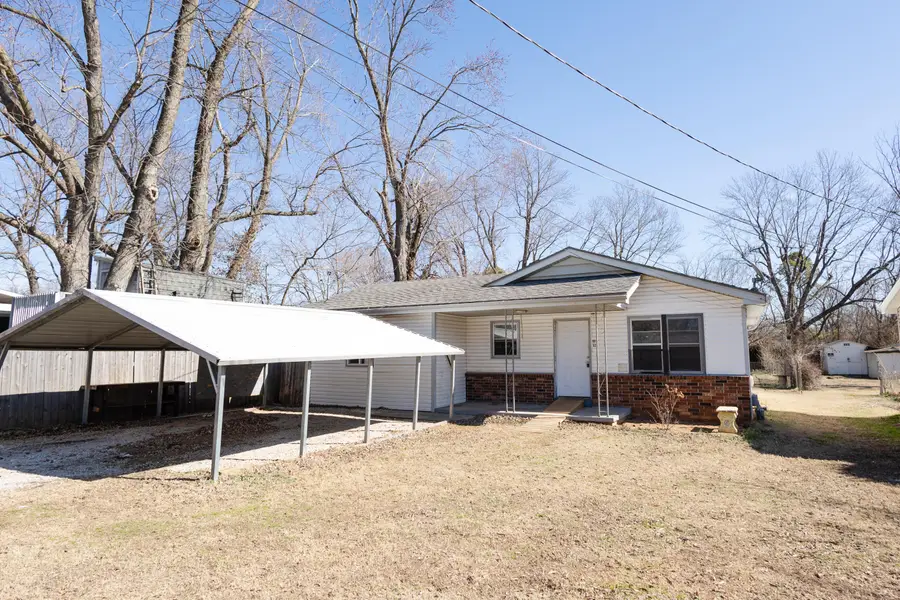 928 N Glenn Avenue, Springfield, MO 65803 - #2