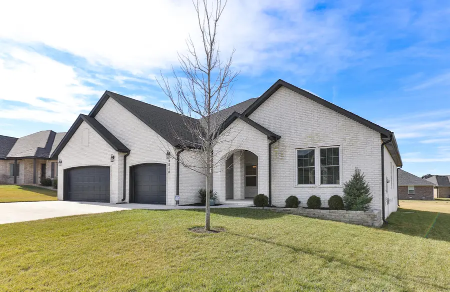 4818 E Silverado Road, Springfield, MO 65802 - #2