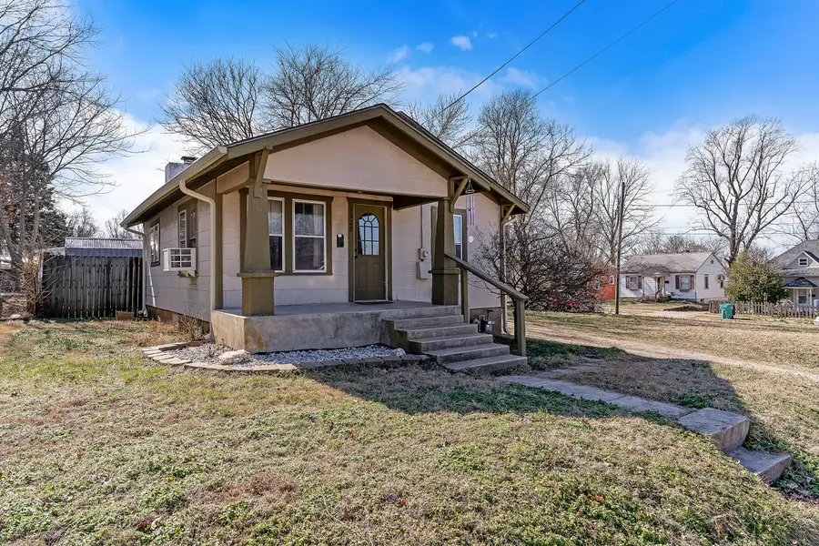 1328 W Elm Street, Springfield, MO 65806 - #3