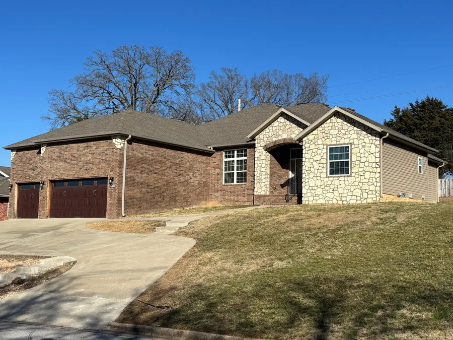 1516 S Essex Road, Springfield, MO 65809 - #2