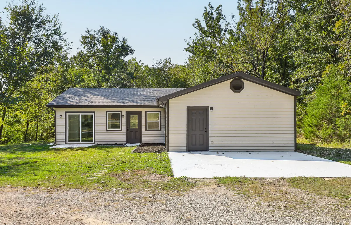 3820 N Royal Mountain Lane, Bolivar, MO 65613 - #1