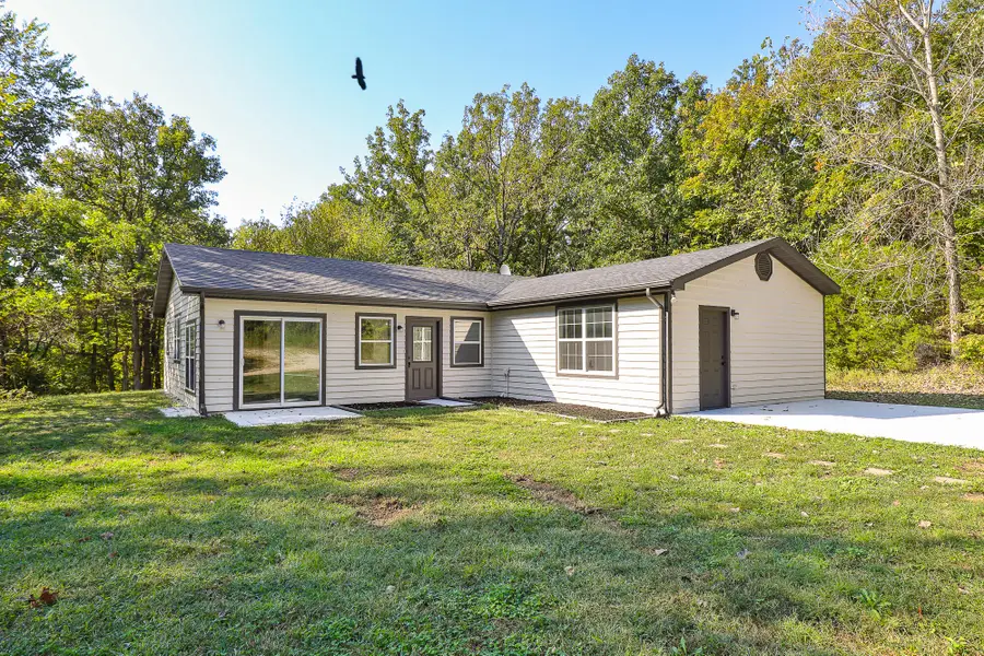 3820 N Royal Mountain Lane, Bolivar, MO 65613 - #2