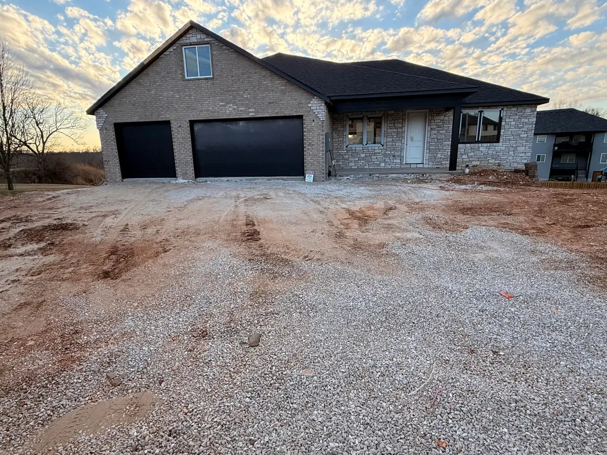 671 W Bridgewood Court, Springfield, MO 65803 - #1