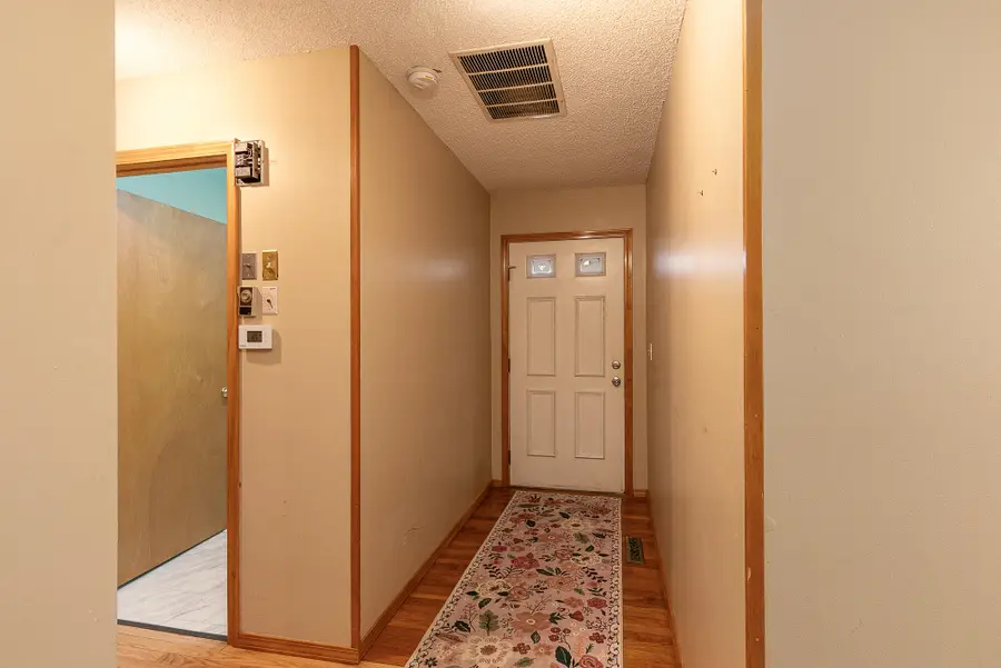 626 E 11th Street, Springfield, MO 65807 - #3