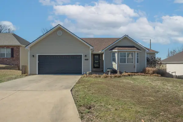 2724 N Missouri Avenue, Joplin, MO 64801