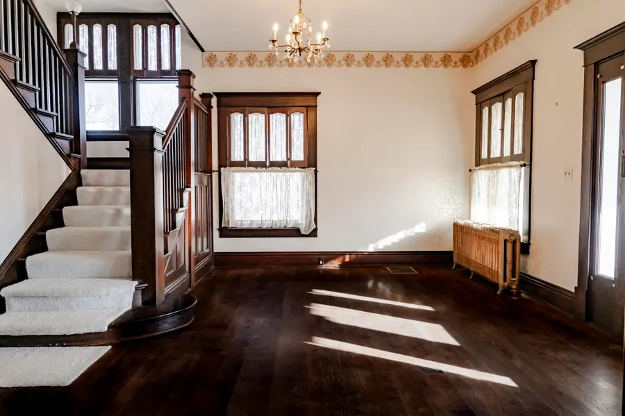 211 S 11th Street, Sarcoxie, MO 64862 - #3