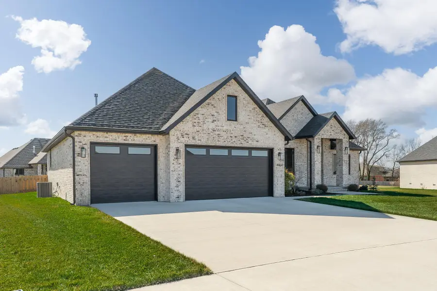 4464 E Lancaster Way E, Springfield, MO 65802 - #2