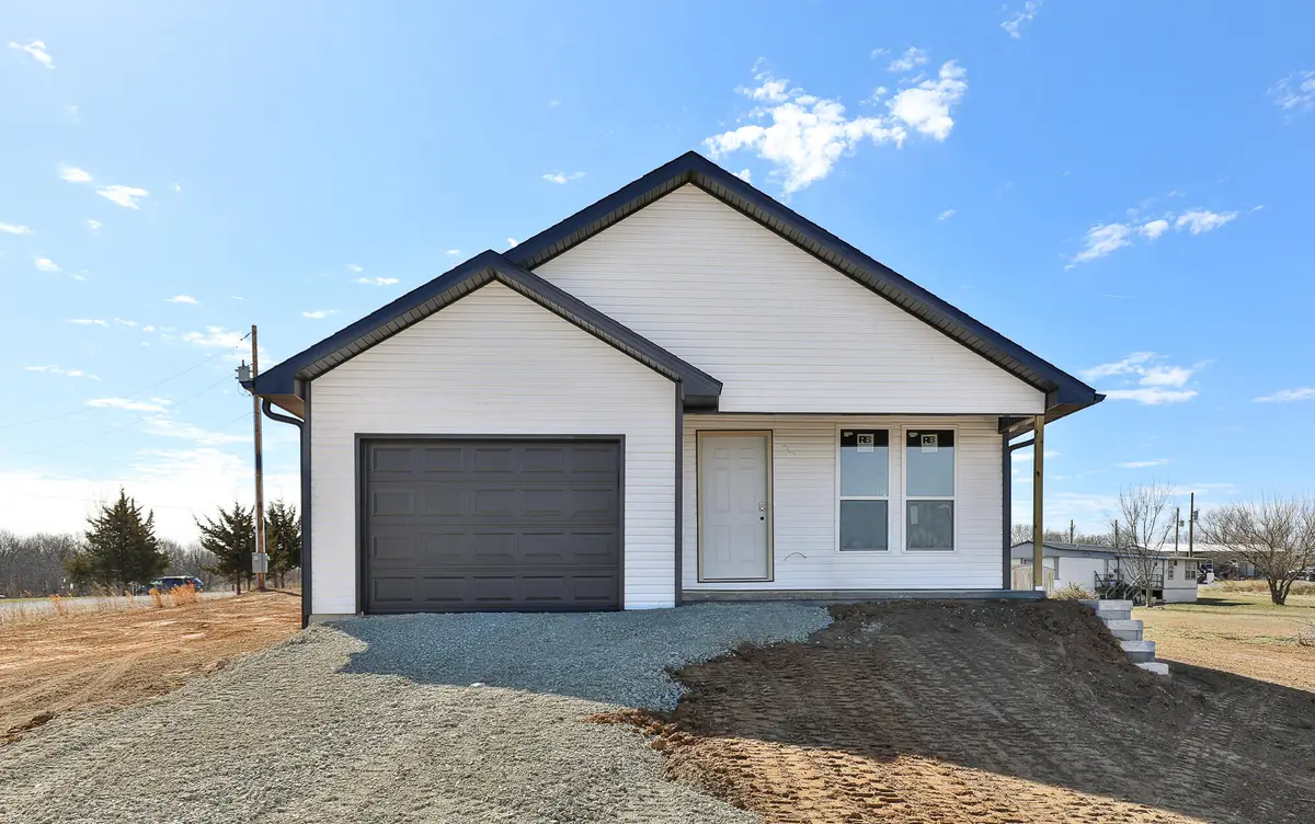 7858 Blockade Village N, Seligman, MO 65745 - #1