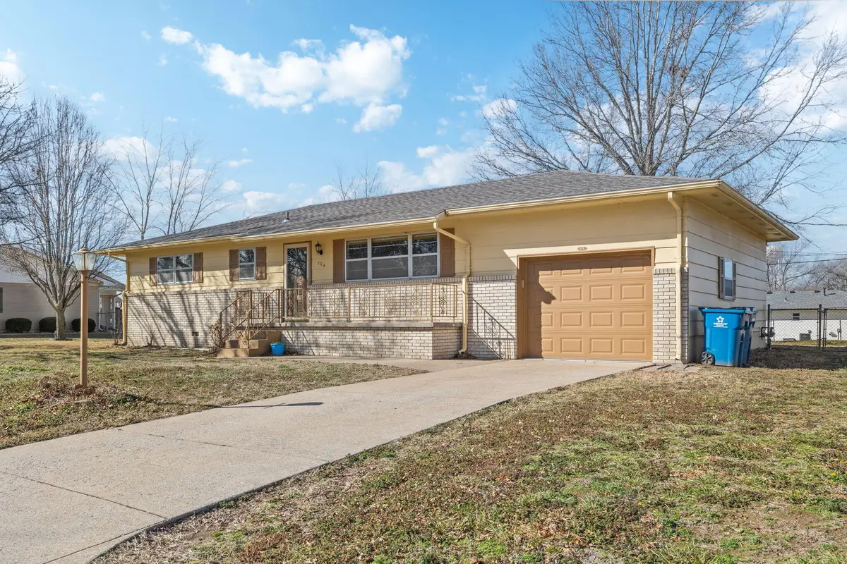 104 Cambridge Drive, Carl Junction, MO 64834 - #1