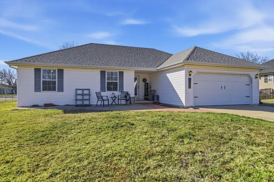 1207 S Lakeside Drive, Republic, MO 65738 - #2