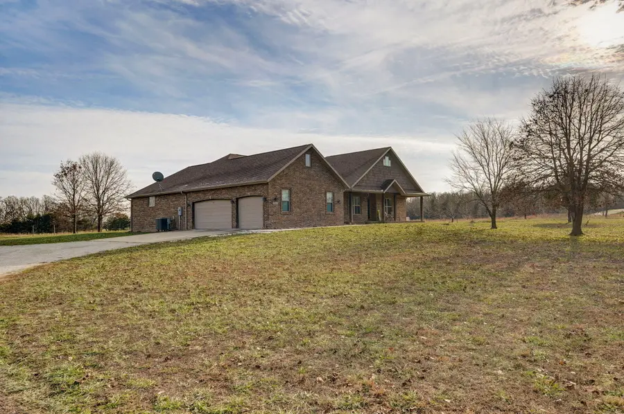 3065 S Somer Lane, Republic, MO 65738 - #2
