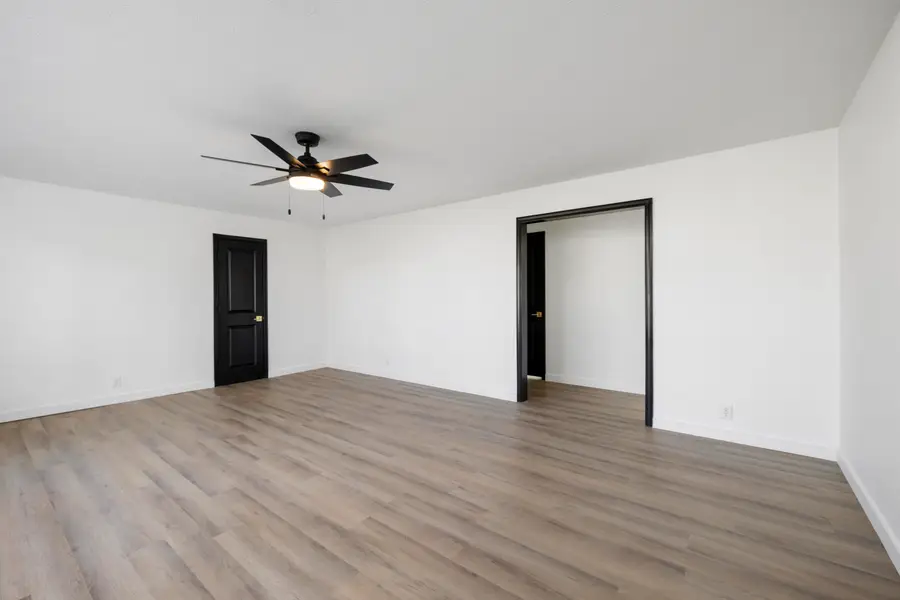 108 W Walnut Street, Nixa, MO 65714 - #2