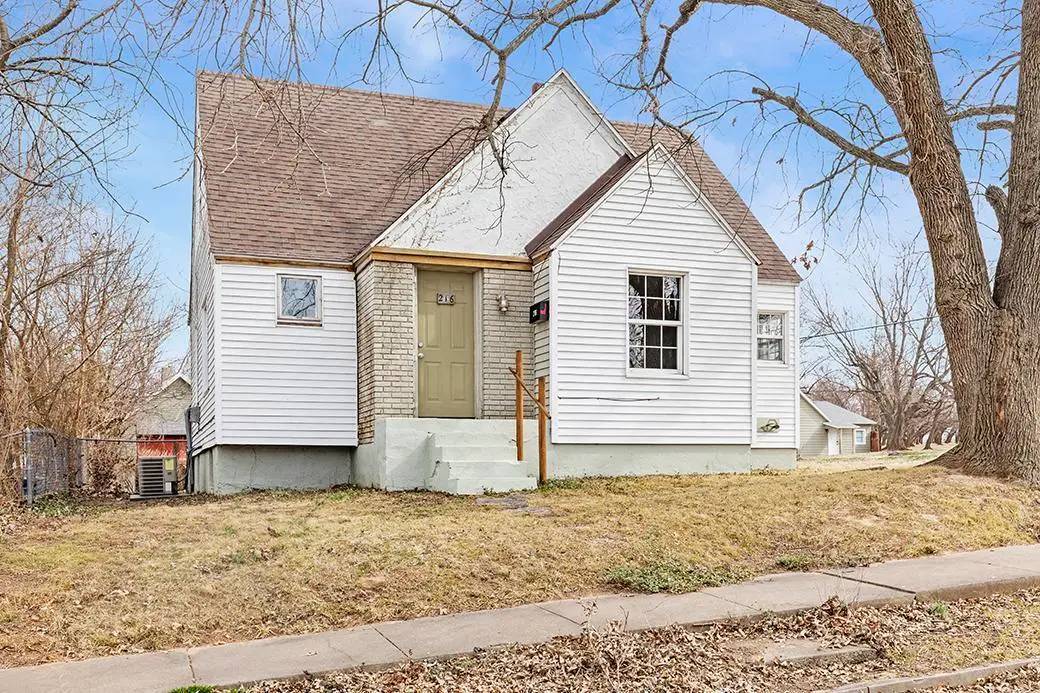 216 S Landrum Street, Mount Vernon, MO 65712 - #1