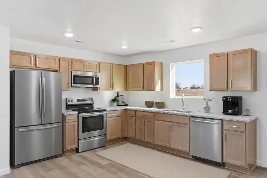 826 S Orchard Way, Springfield, MO 65802 - #2