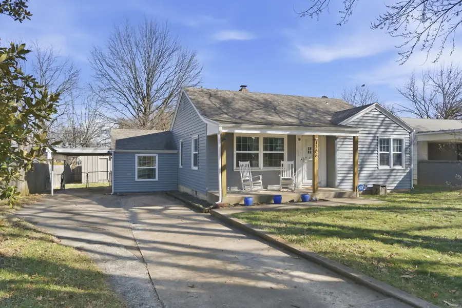 1706 S Delaware Avenue, Springfield, MO 65804 - #2