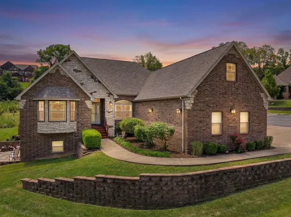 181 White Oak Circle, Walnut Shade, MO 65771