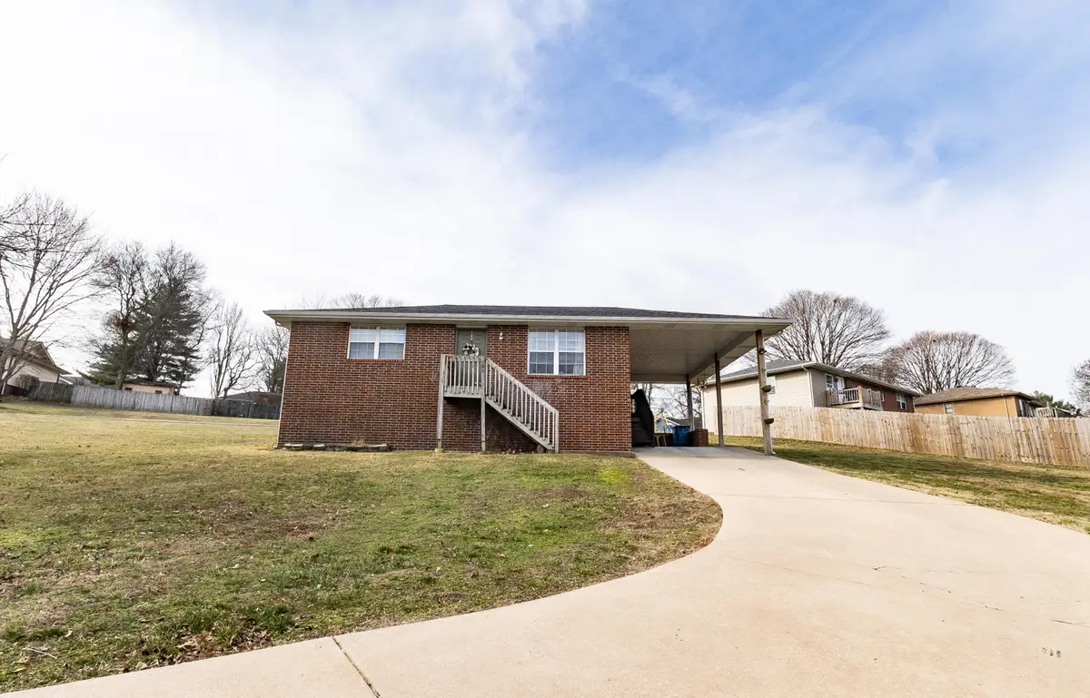 1505 S 12th Avenue, Ozark, MO 65721 - #1