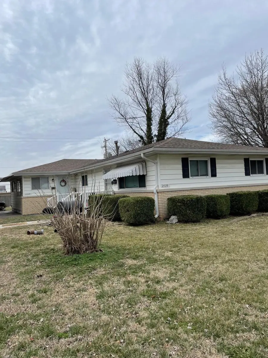 2635 S Stewart Avenue, Springfield, MO 65804 - #2