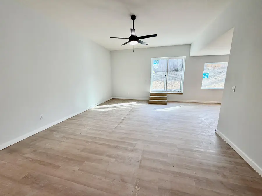 606 E Walnut Street, Ozark, MO 65721 - #3