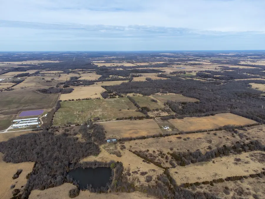 2805 E 2200 Road, Jerico Springs, MO 64756 - #3