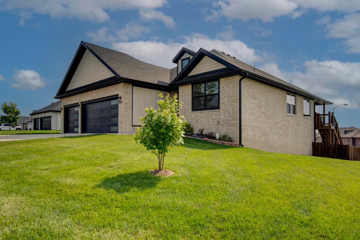 2027 N Cannonade Court, Springfield, MO 65802 - #1