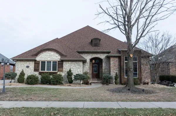 6046 S Parkhaven Lane, Springfield, MO 65810