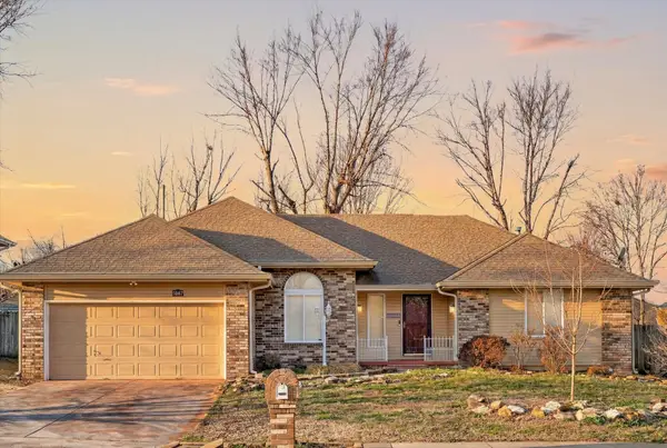 3669 S Ridgecrest Avenue, Springfield, MO 65807