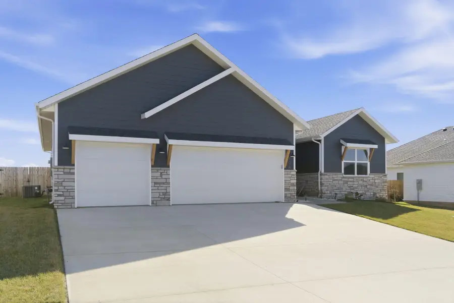 198 E Chloe Lane, Republic, MO 65738 - #3